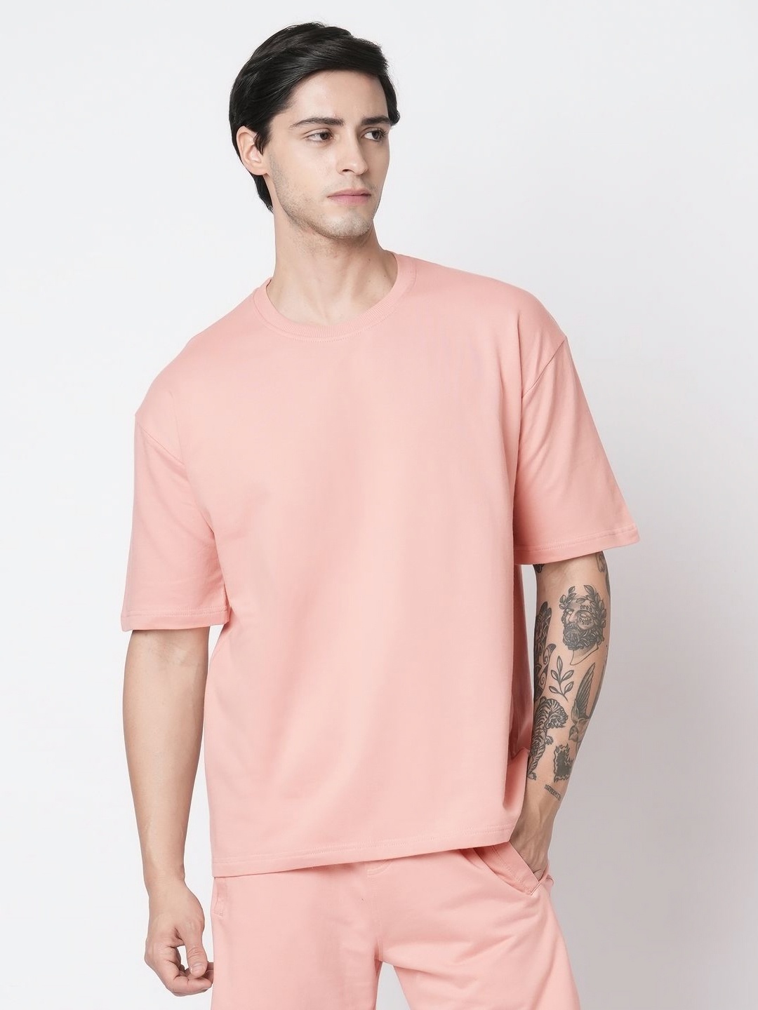 

THE DAILY OUTFITS Men Pure Cotton Round Neck Solid Oversized T-shirt, Peach