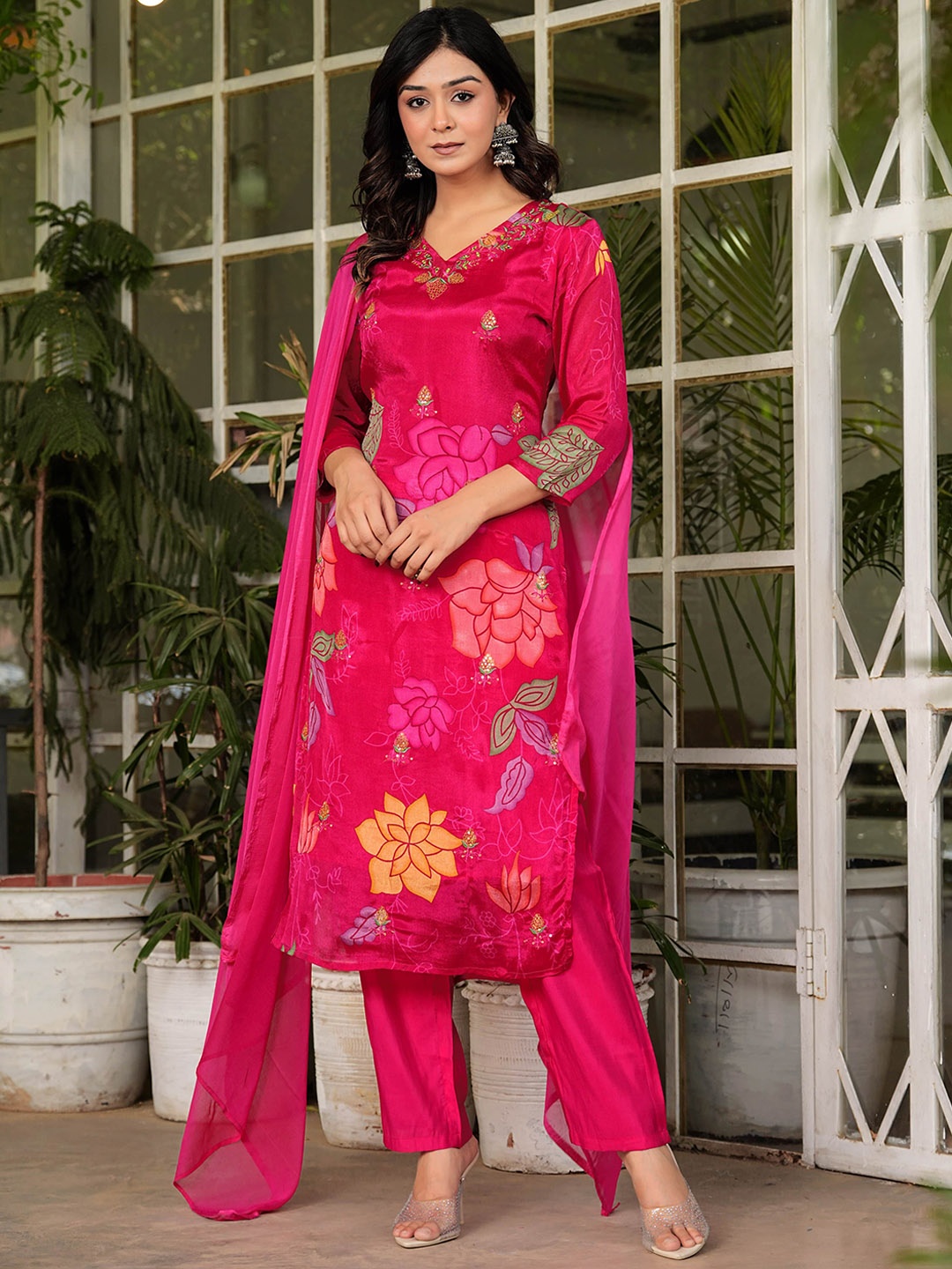 

Hatheli Ethnic Motifs Printed Zari Straight Kurta With Trouser & Dupatta, Pink