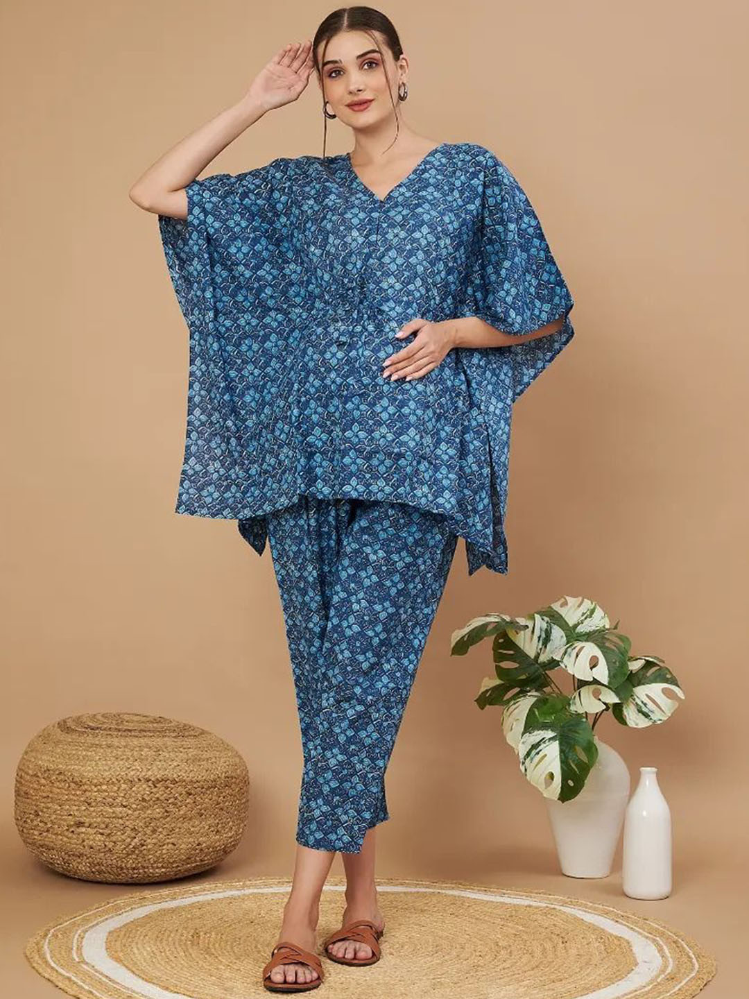 

Aaheli Printed Cotton Maternity Kaftan Top With Trousers, Blue