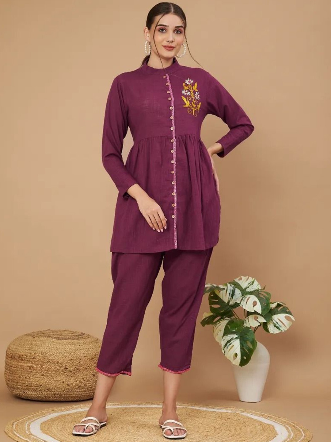 

Aaheli Floral Embroidered Mandarin Collar Gathered Pure Cotton Tunic With Trousers, Maroon