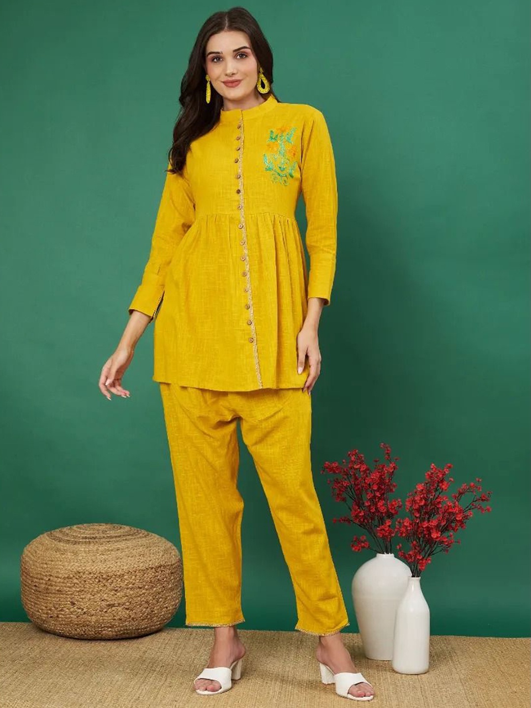 

Aaheli Floral Embroidered Mandarin Collar Gathered Pure Cotton Tunic With Trousers, Yellow