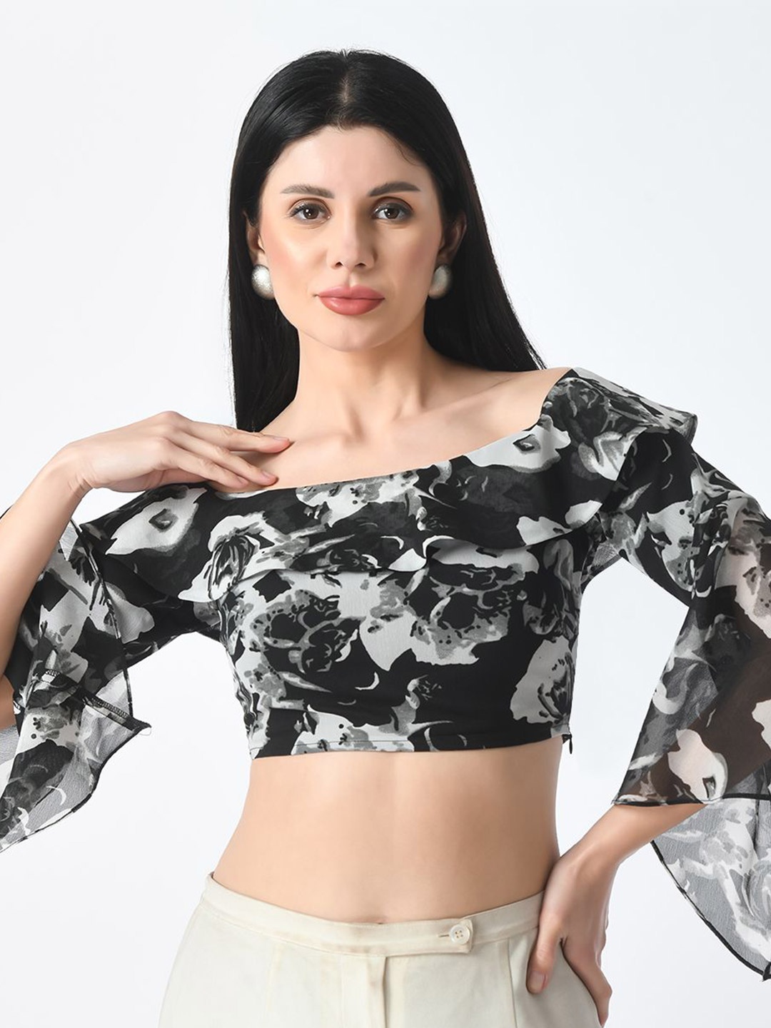 

Tushita Floral Print Off-Shoulder Flared Sleeve Ruffles Georgette Styled Back Crop Top, Black