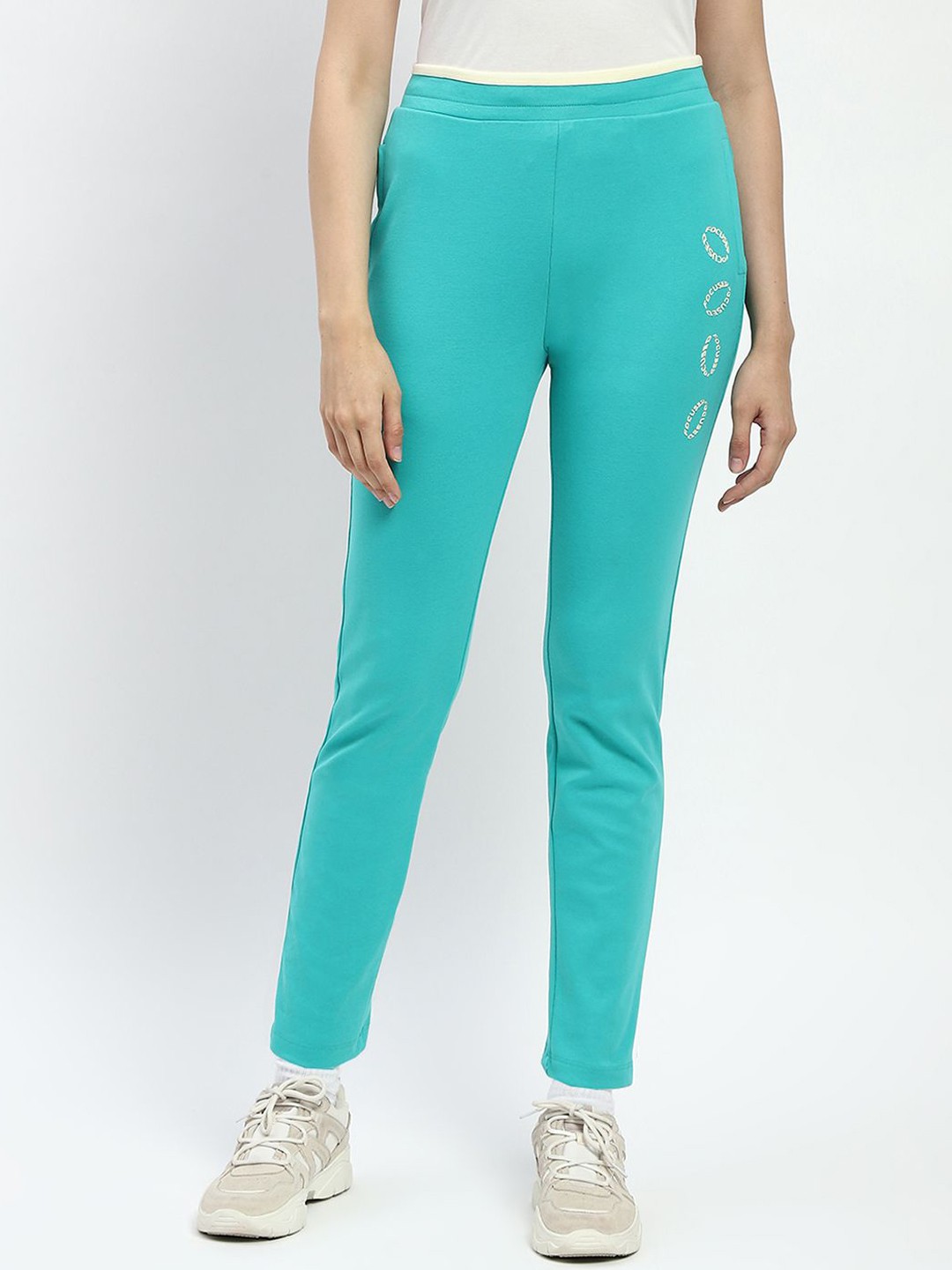 

MADAME M SECRET Women Pure Cotton Track Pants, Green