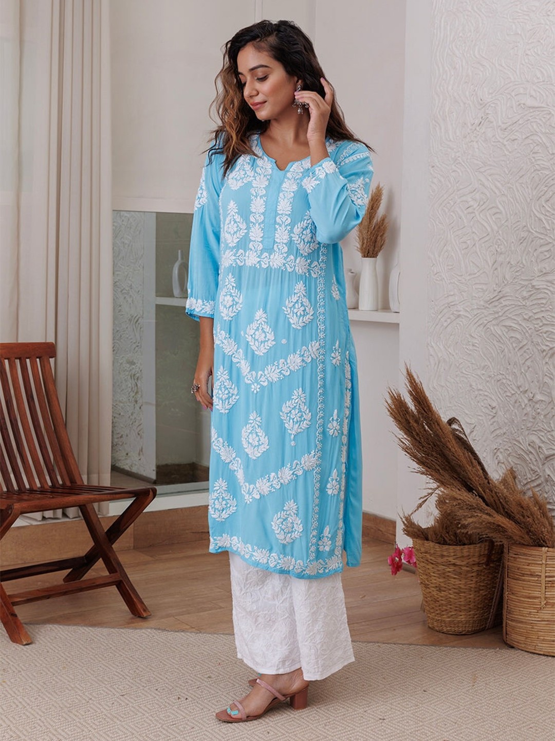 

Rangreza Ethnic Ethnic Motifs Embroidered Chikankari Straight Kurta, Blue