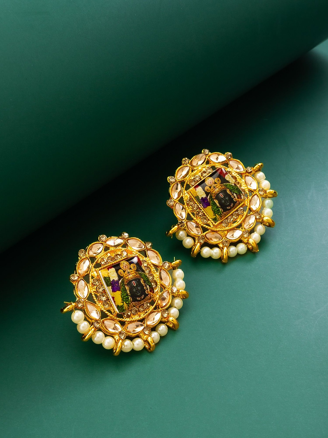 

aadita Gold-Plated Stones Studded & Beaded Circular Studs Earrings