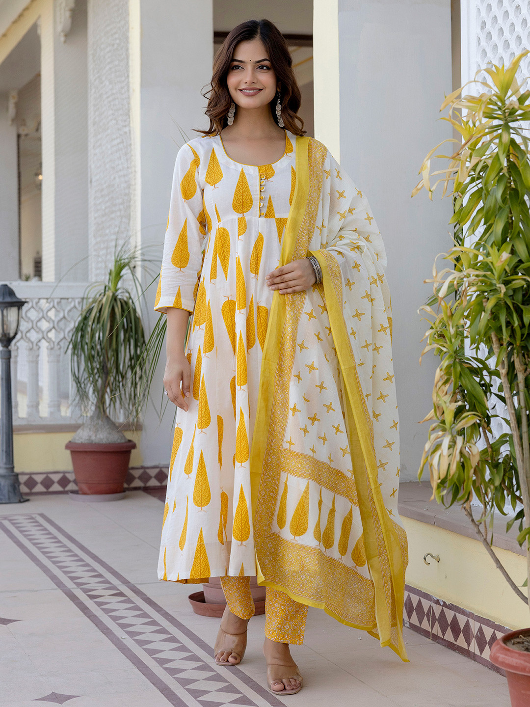 

KALINI Ethnic Motifs Printed U-Neck Pure Cotton Kurta With Palazzos & Dupatta, Yellow