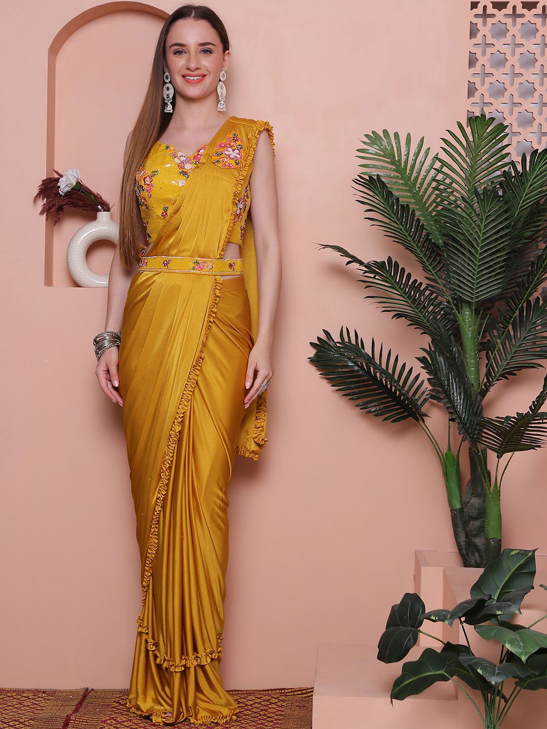 

Mitera Belted Saree, Yellow