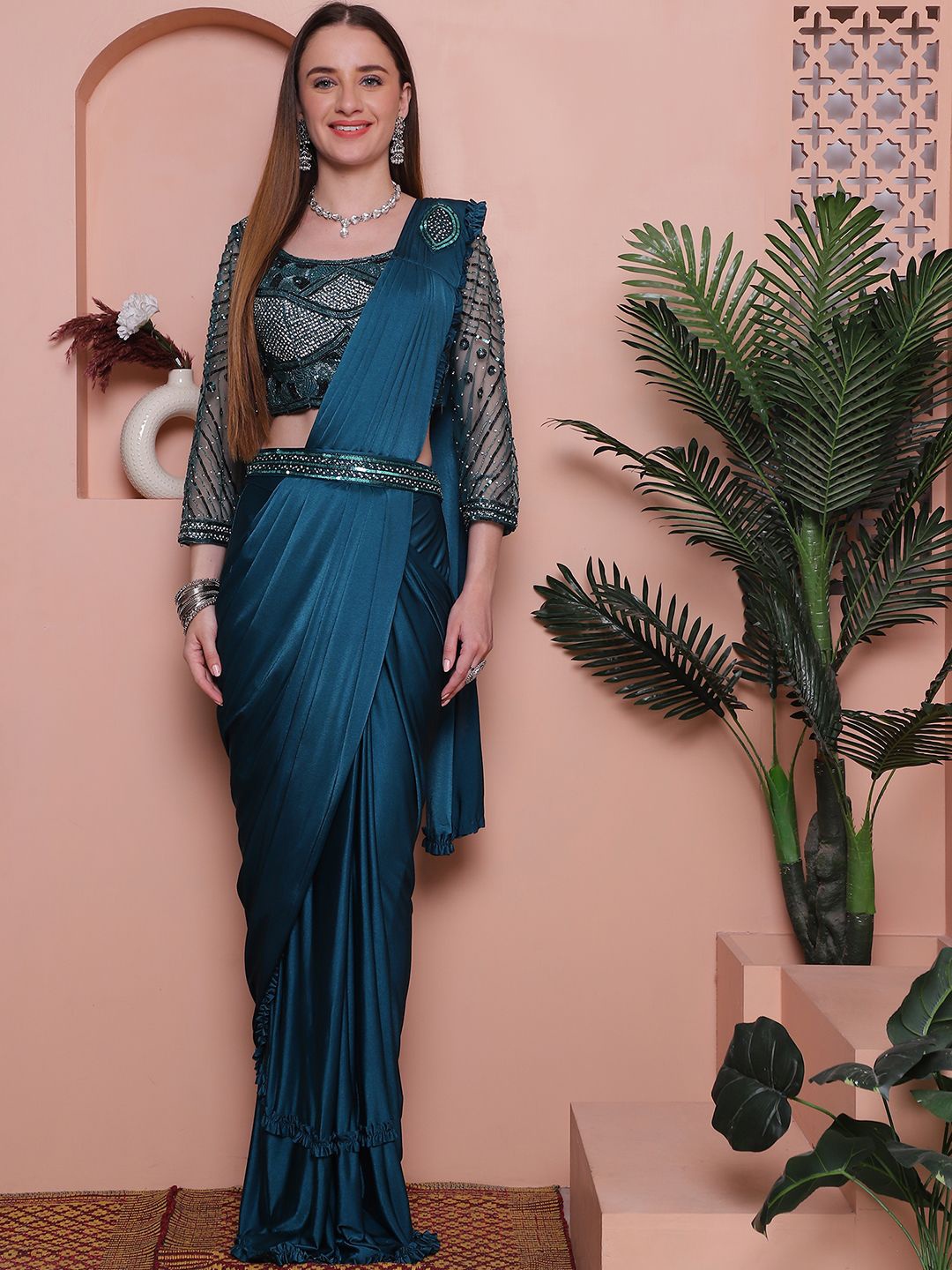 

Mitera Ready to Wear Solid Saree, Blue