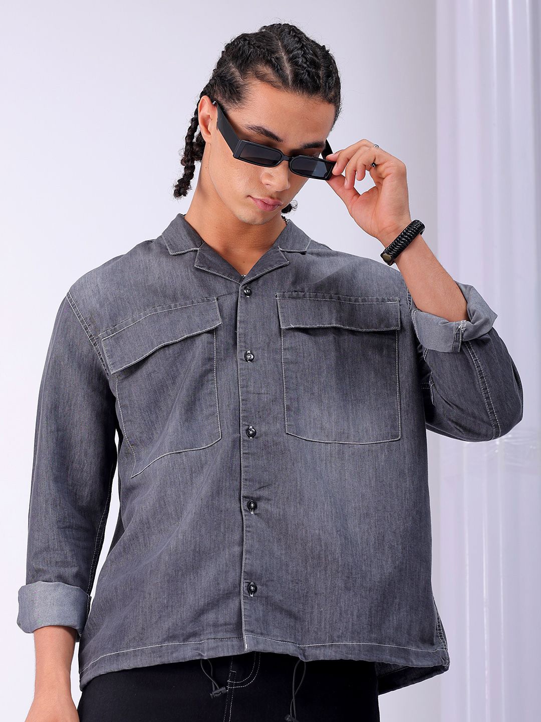 

The Indian Garage Co Men Boxy Opaque Casual Shirt, Black
