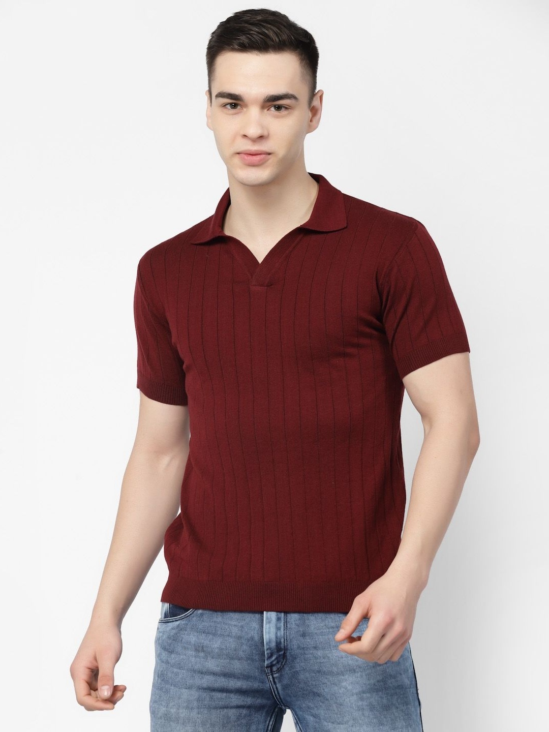 

Kalt Men Textured Knit Polo Collar T-Shirt, Maroon