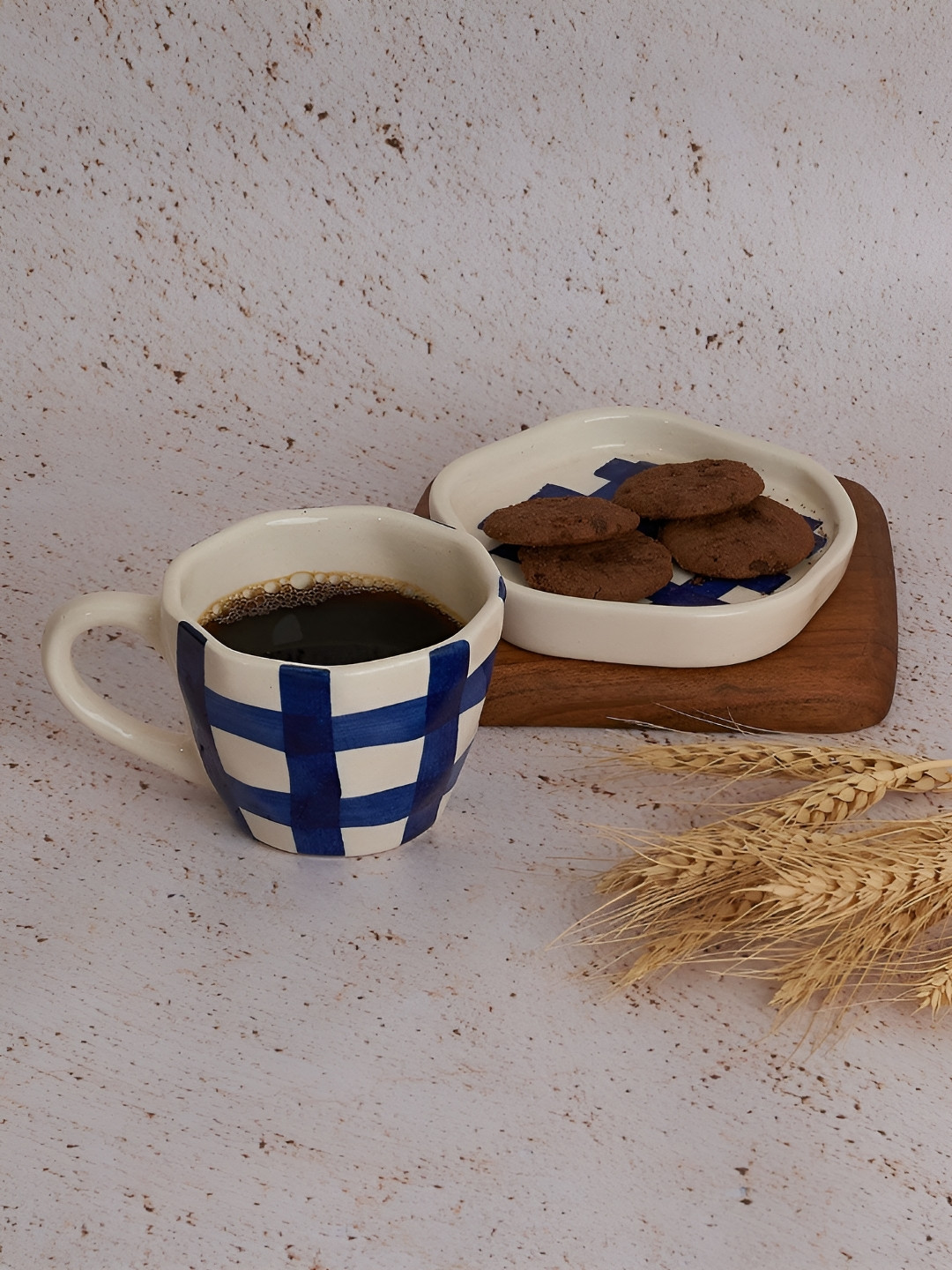 

NURTURE INDIA Blue & Beige 2 Pieces Printed Ceramic Glossy Cups