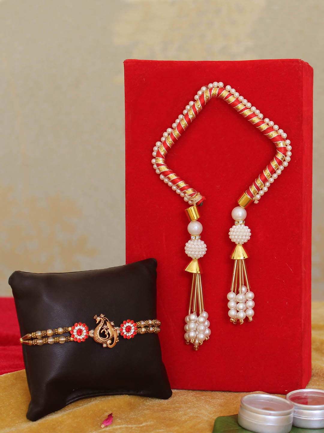 

TIED RIBBONS Beaded Bhaiya Bhabhi Rakhi with Greeting Card & Roli Chawal, Gold