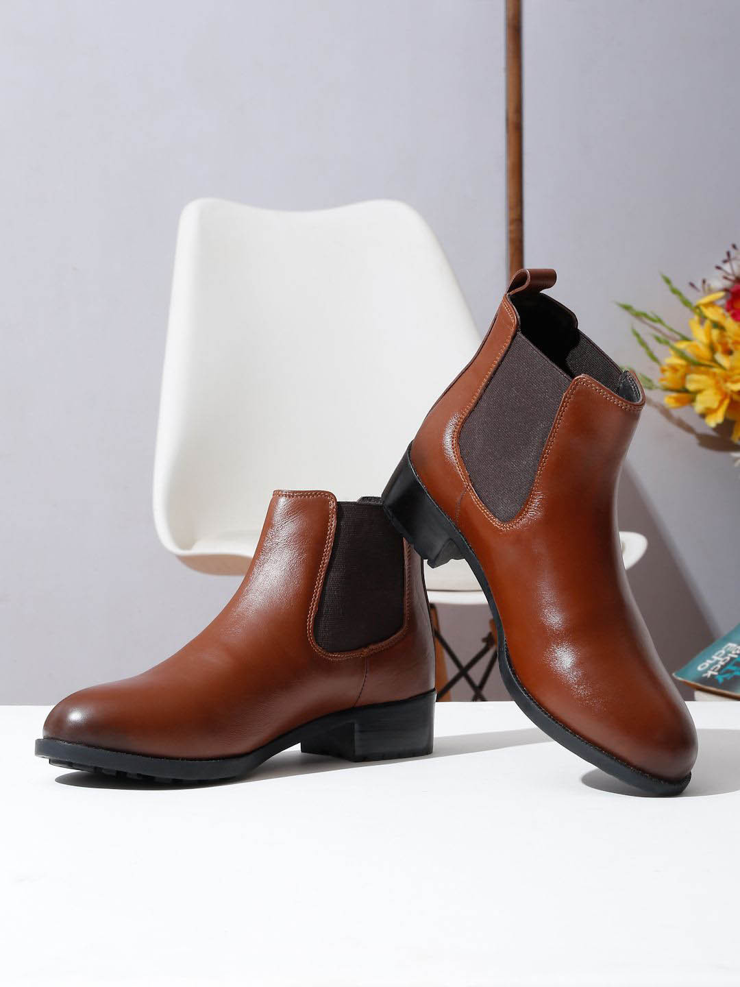 

Teakwood Leathers Women Block-Heeled Chelsea Boots, Tan