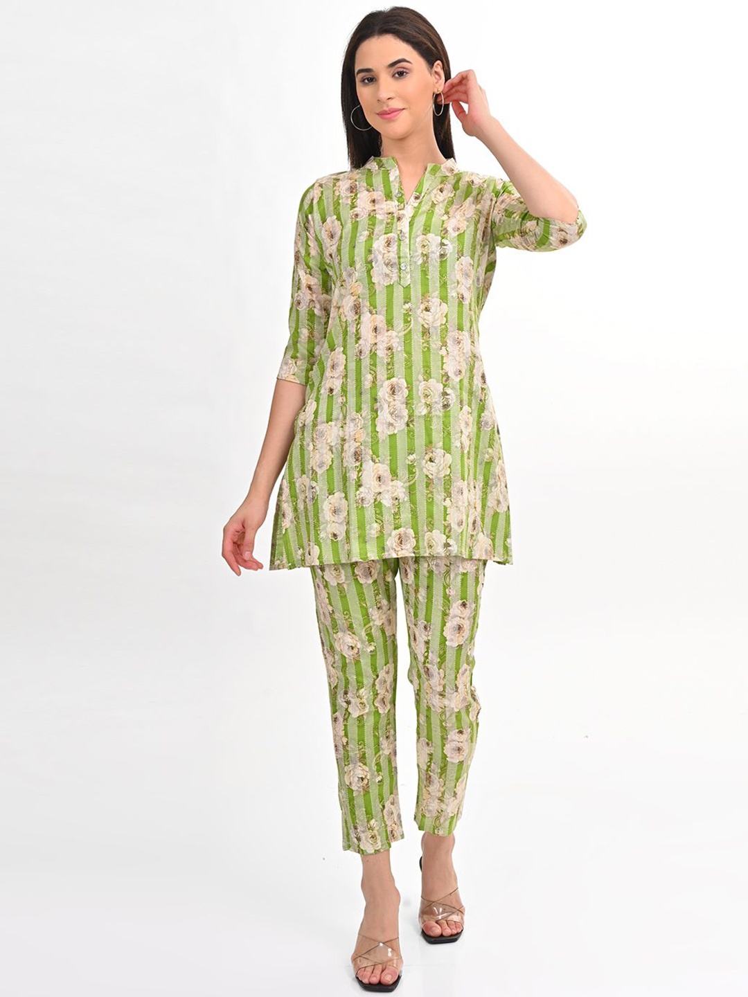 

GOLDSTROMS Floral Printed Mandarin Collar Tunic & Trousers, Green