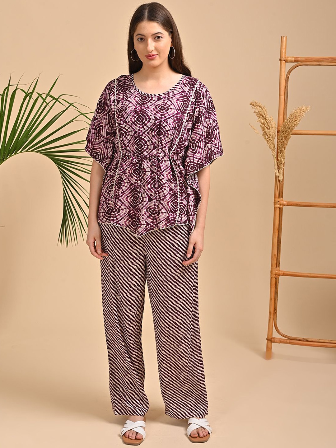 

GOLDSTROMS Printed Top & Trousers Co-Ords, Maroon