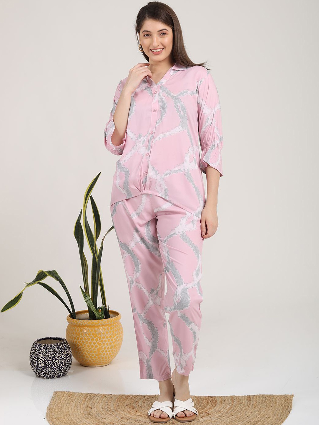 

GOLDSTROMS Printed Top & Trousers Co-Ords, Pink