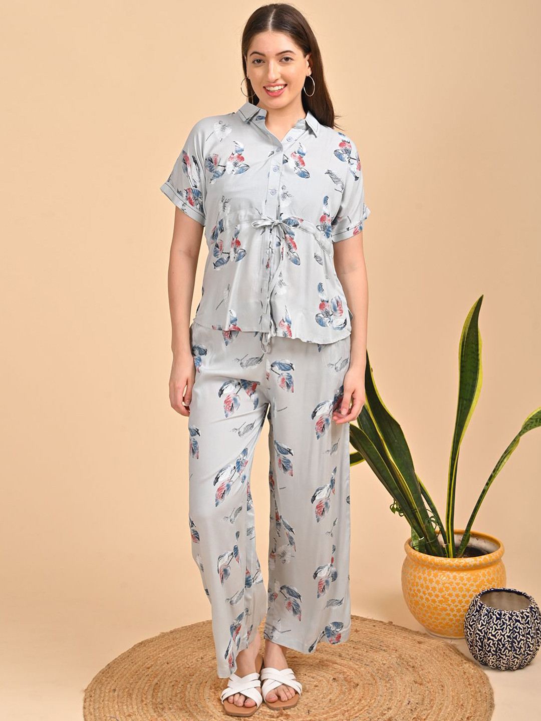 

GOLDSTROMS Floral Printed Shirt & Pyjamas, Grey