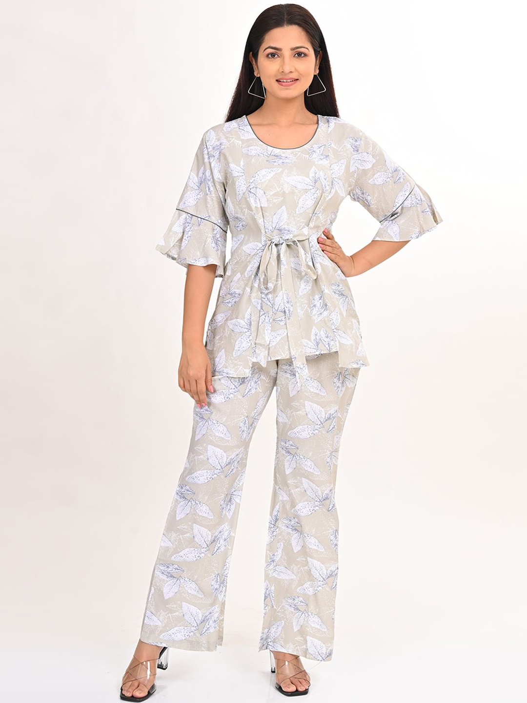 

GOLDSTROMS Floral Printed Top With Pyjamas, Grey