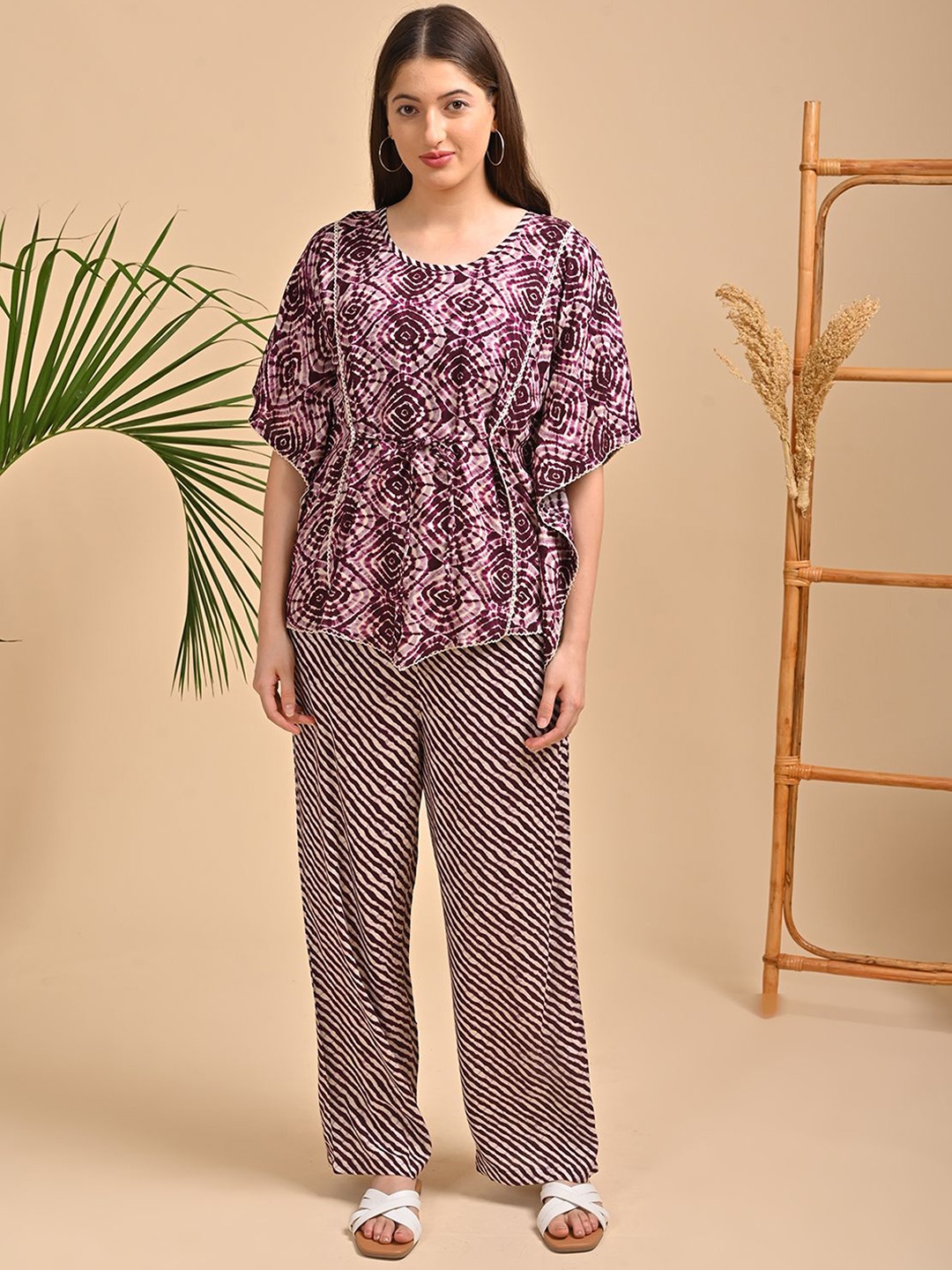 

GOLDSTROMS Printed Top & Trousers Co-Ords, Maroon