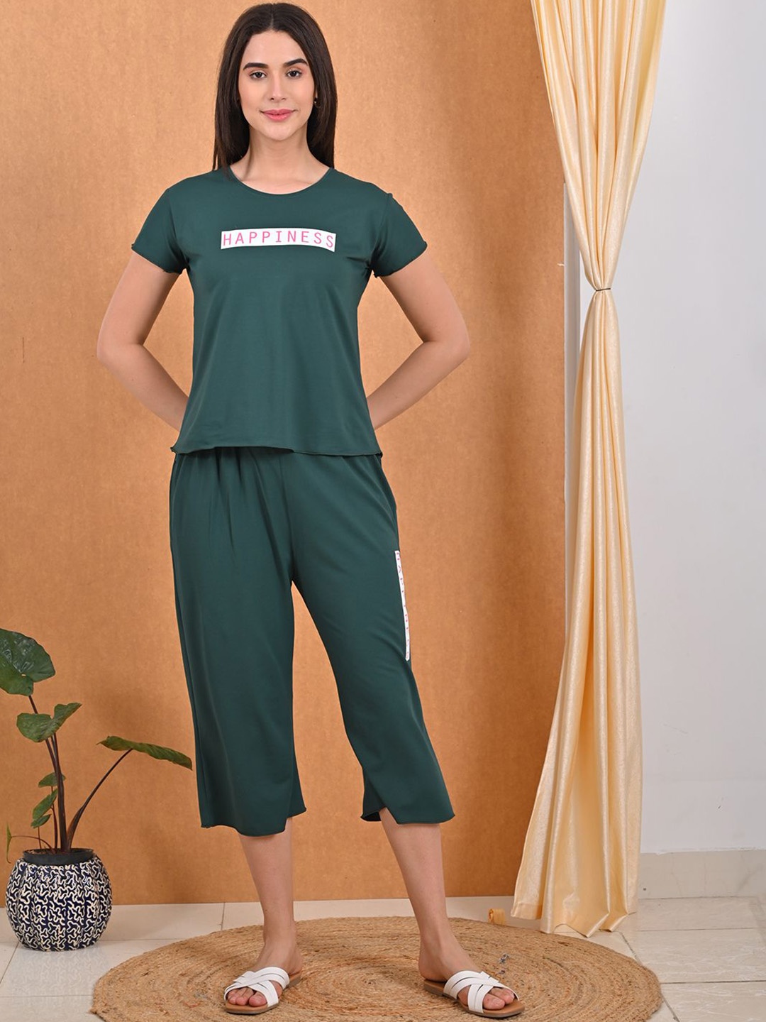 

GOLDSTROMS Round Neck Short Sleeves T-Shirt & Trouser, Green