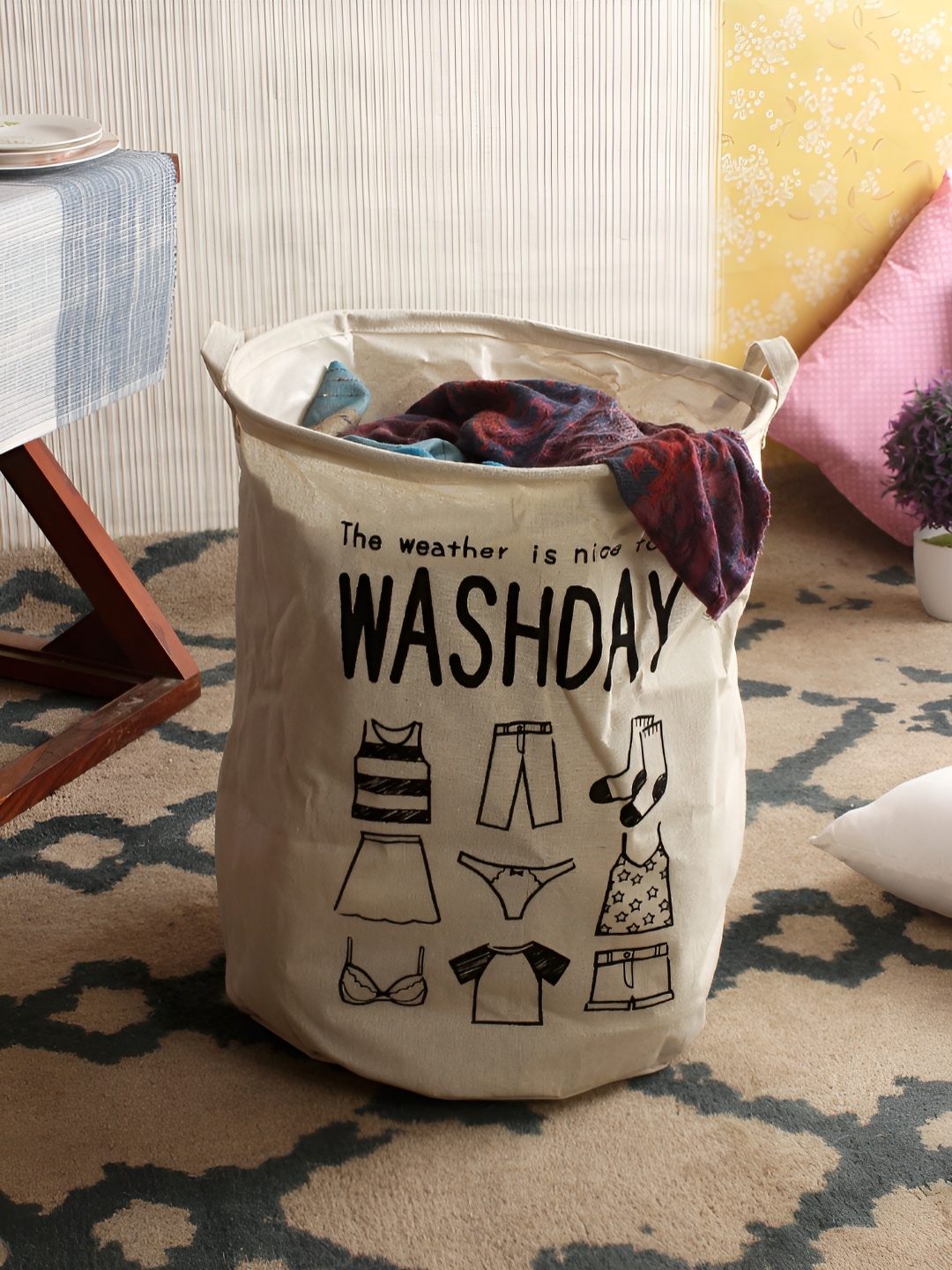 

Aura Cream-Coloured Printed Foldable Laundry Bag