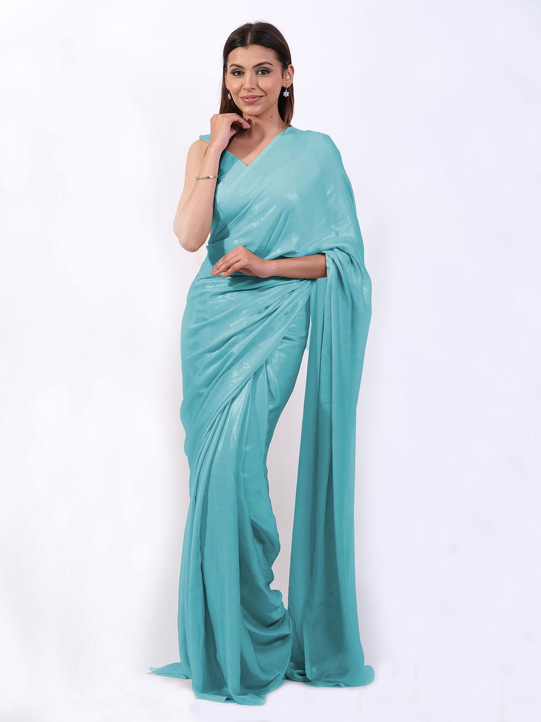 

Aynaa Solid Saree With Blouse Piece, Blue