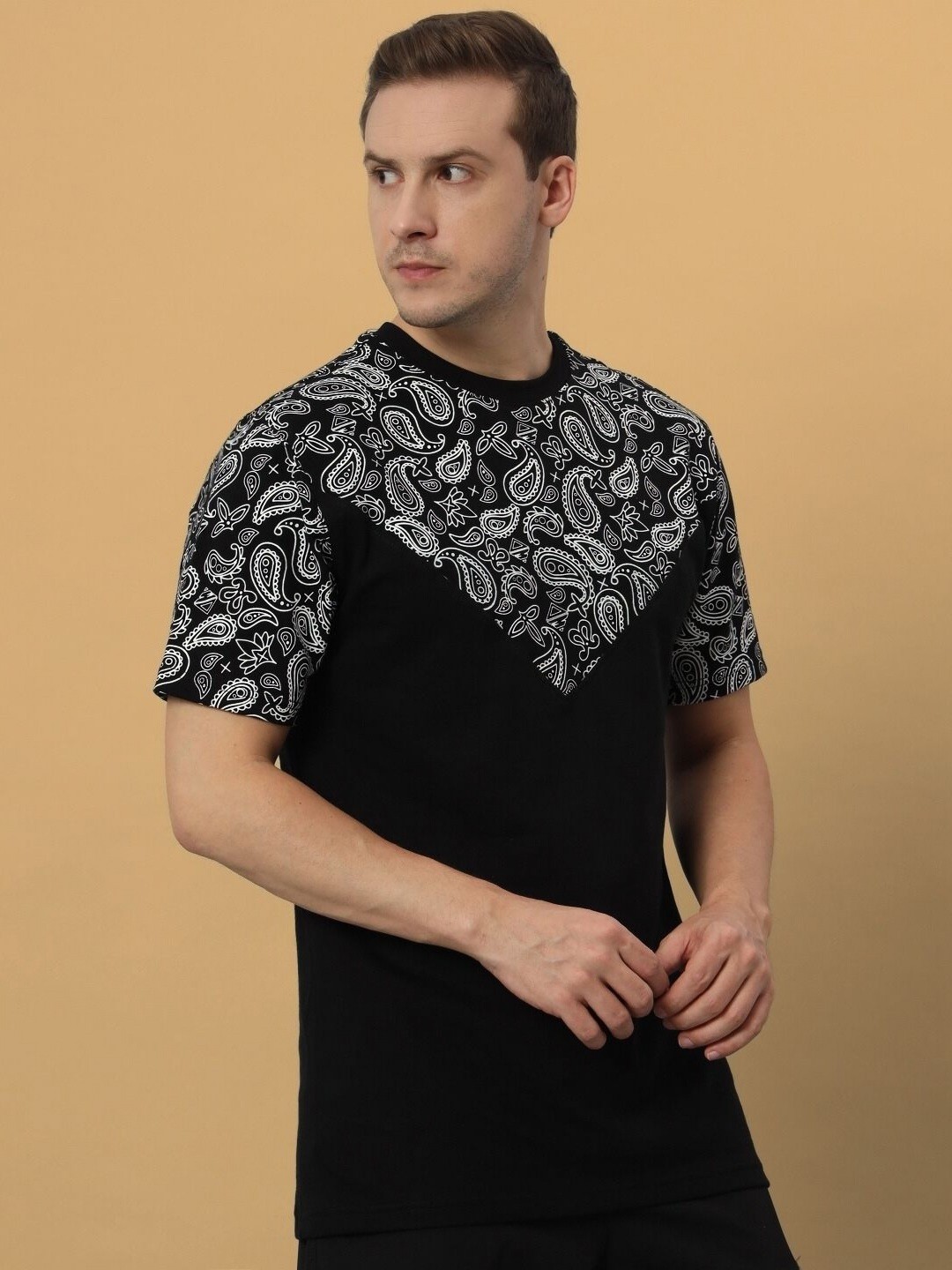 

WEARDUDS Men Printed cotton T-shirt, Black