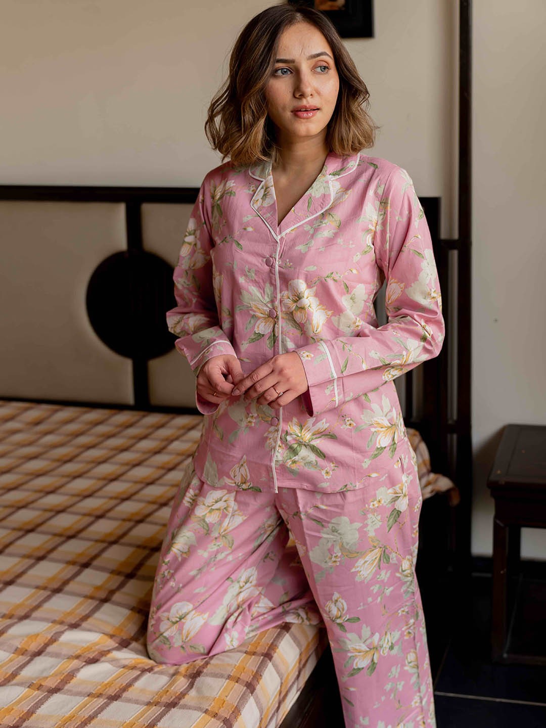 

MIRCHI FASHION Floral Printed Pure Cotton Shirt With Pyjama, Pink