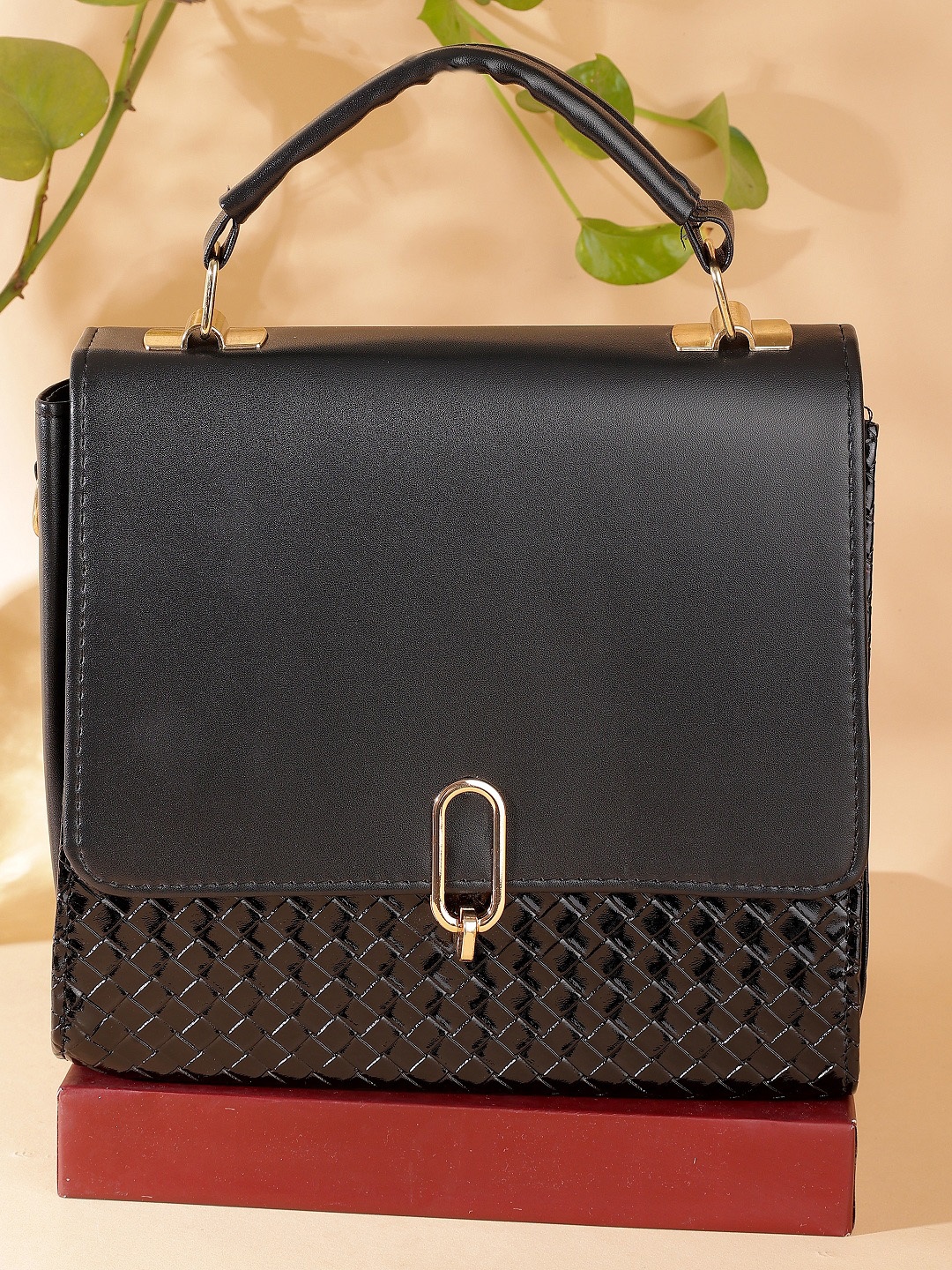 

ZEVORA Women Geometric Structured Handheld Bag, Black
