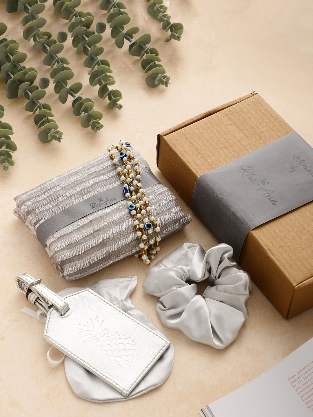 

Rhe-Ana Women Set of 5 Gift Set, Silver