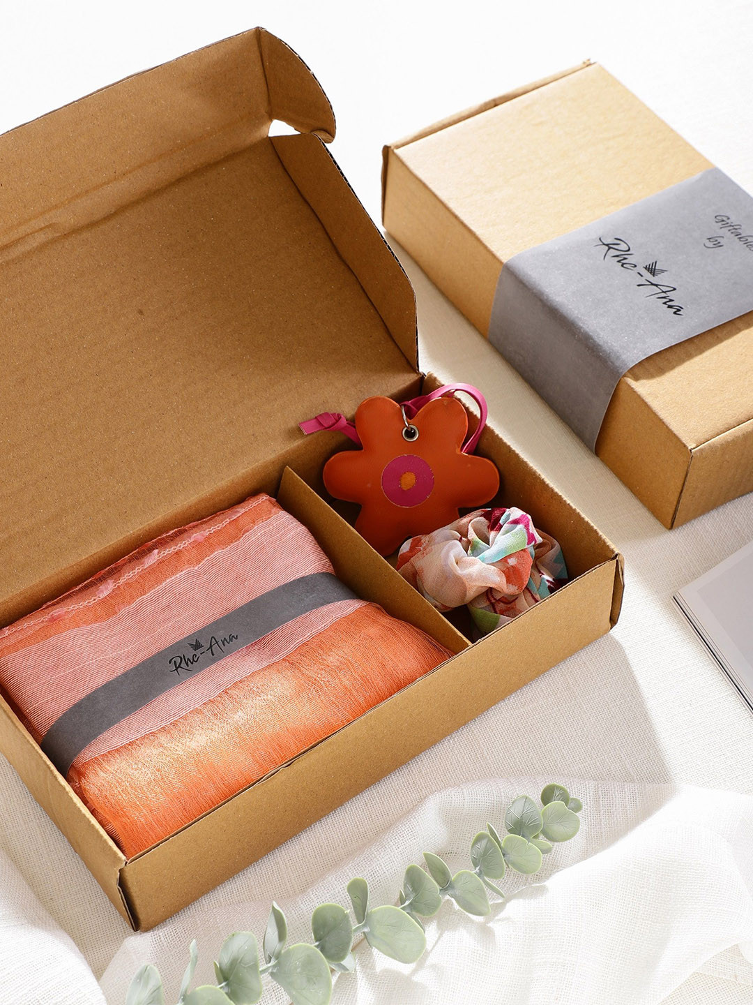 

Rhe-Ana Women Set of 3 Gift Set, Peach