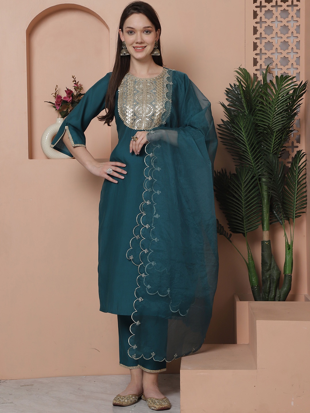 

KALINI Floral Yoke Design Regular Sequinned Straight Kurta With Trousers & Dupatta, Teal