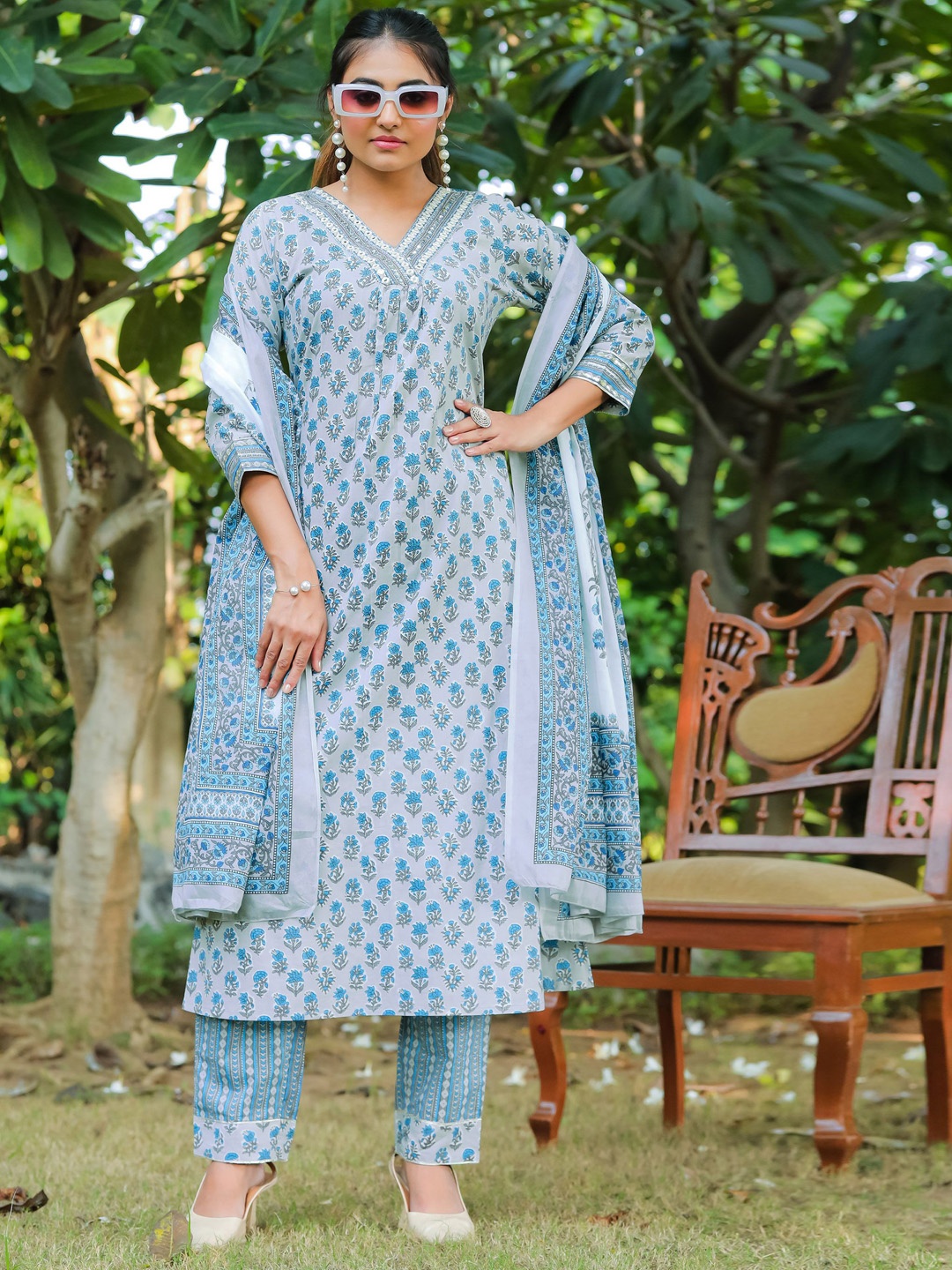 

KALINI Ethnic Motifs Printed A-Line Pure Cotton Kurta with Trousers & Dupatta, Grey