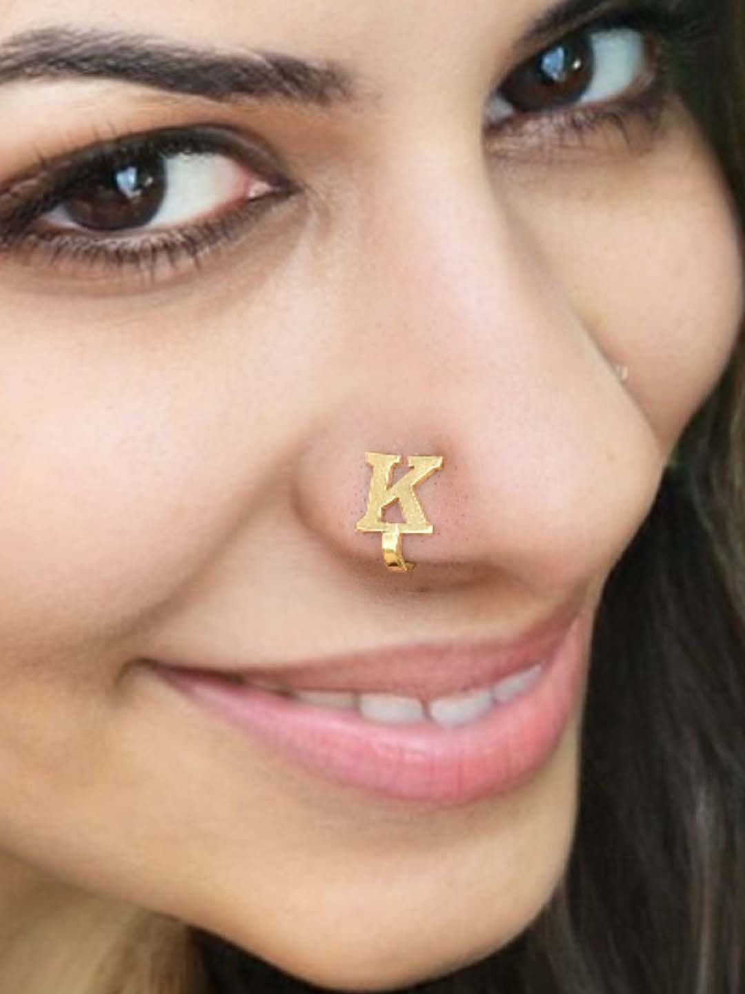 

Goldnera K Alphabet Design Stud Nosepin, Gold