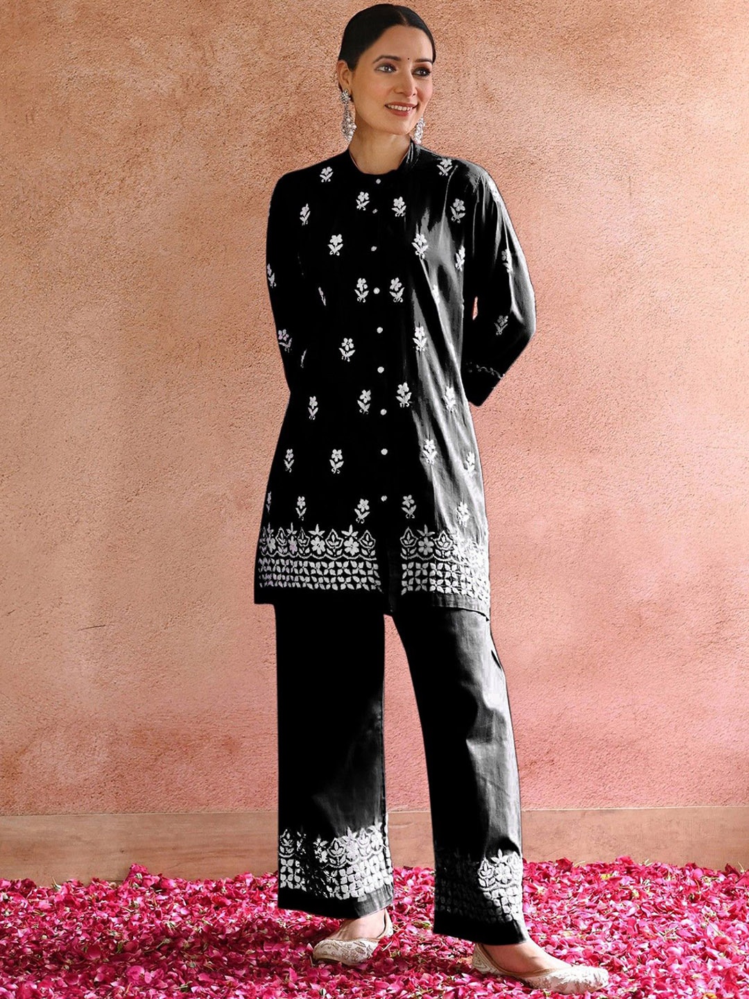 

LeeliPeeri Designer Floral Embroidered Mandarin Collar Chikankari Tunic With Palazzos, Black