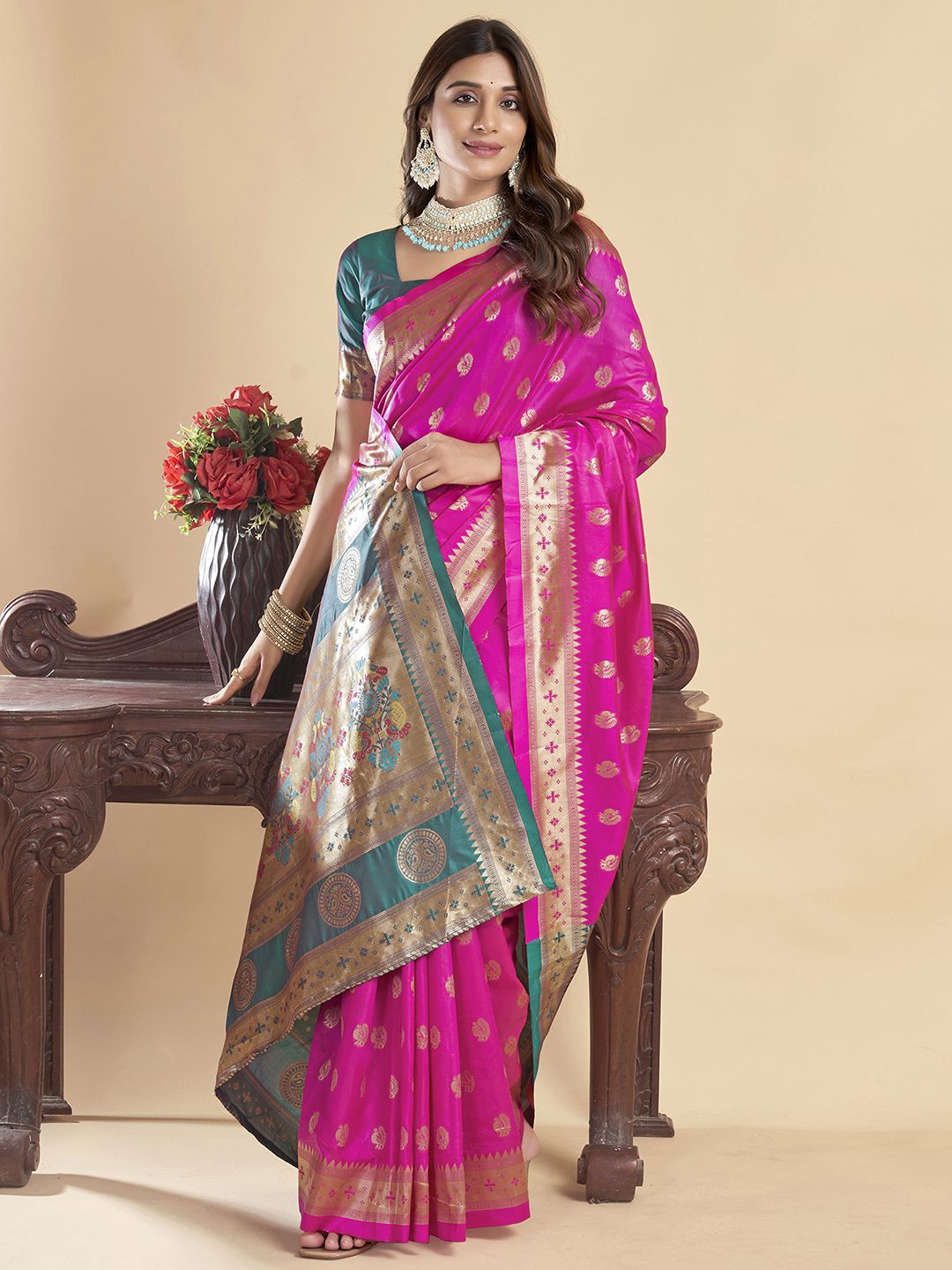 

KALINI Woven Design Zari Banarasi Saree, Magenta