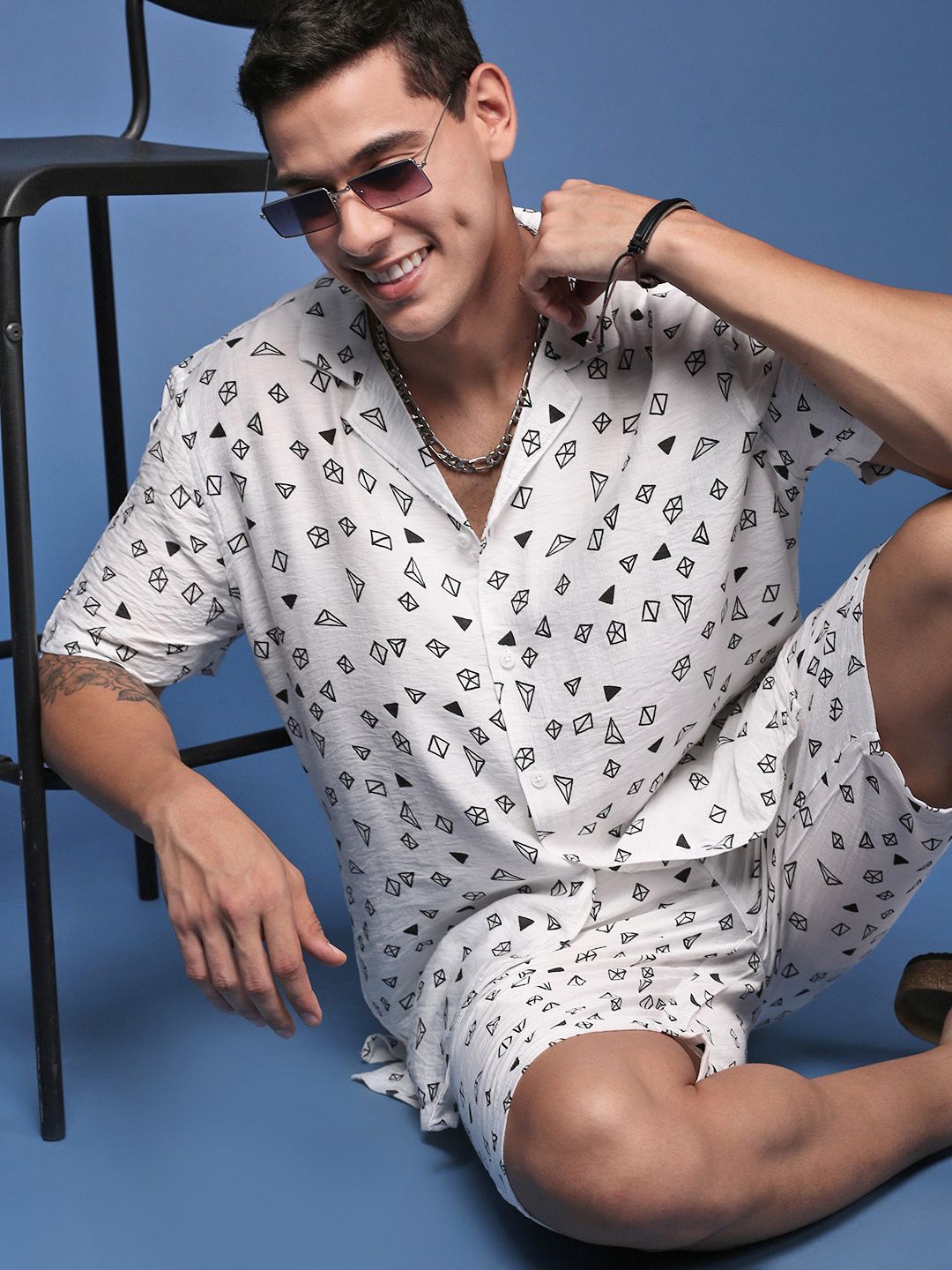 

SHOWOFF Printed Cuban Collar Shirt With Shorts, White