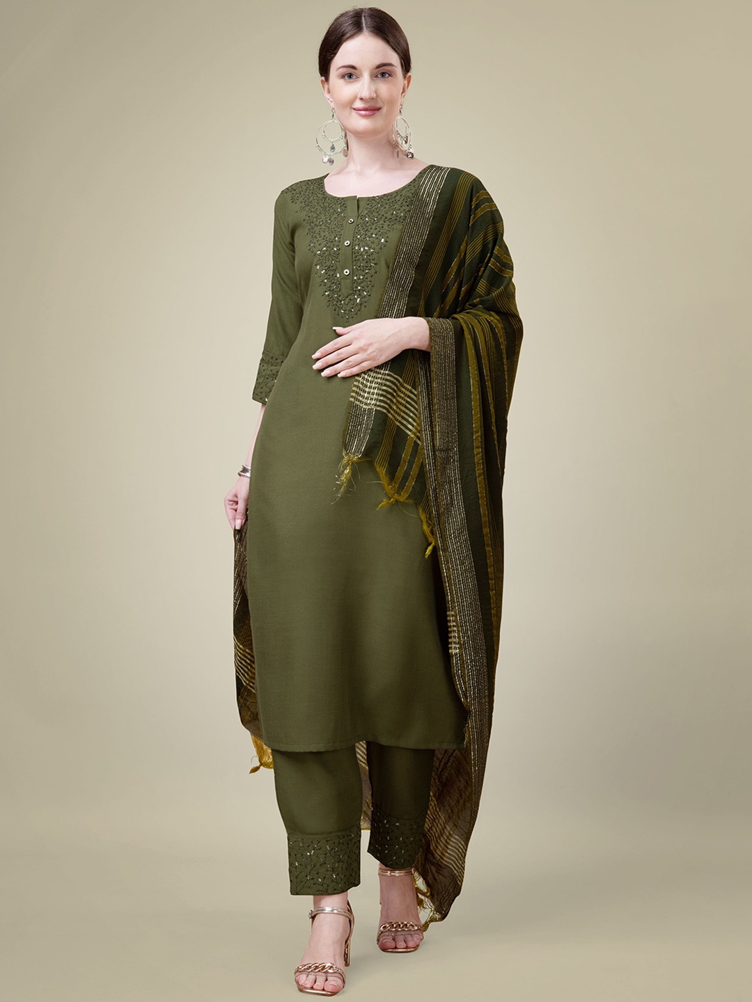 

Rujave Floral Embroidered Kurta & Trousers With Dupatta, Olive