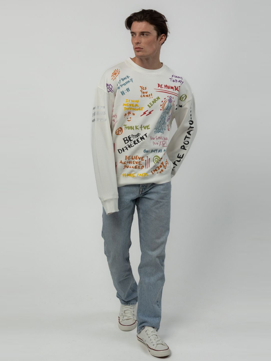 

PURPLE POTATO Men Printed Sweatshirt, White