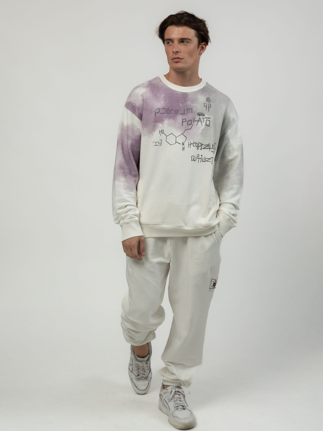 

PURPLE POTATO Men Alphanumeric Printed Sweatshirt, White