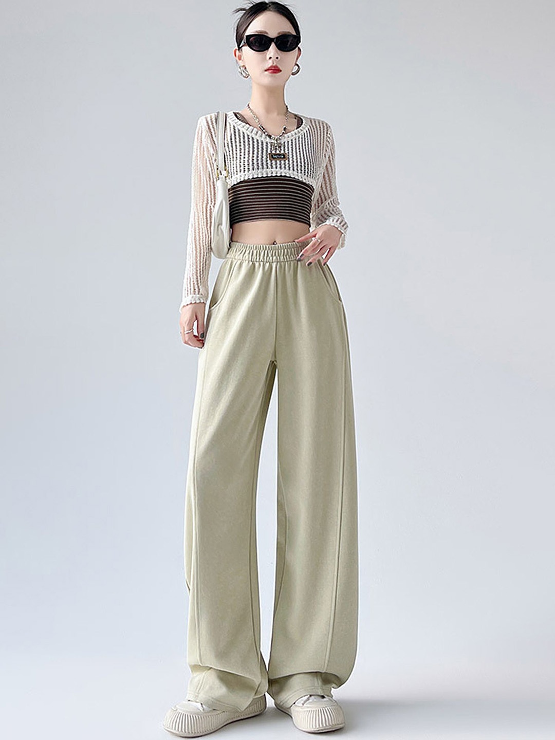 

LULU & SKY Solid Women High-Rise Trousers, Green