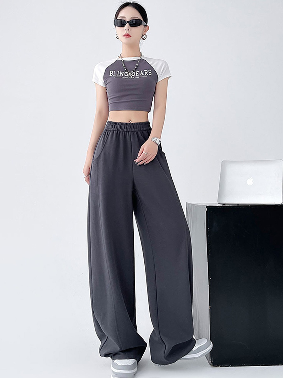 

LULU & SKY Women High-Rise Trousers, Grey