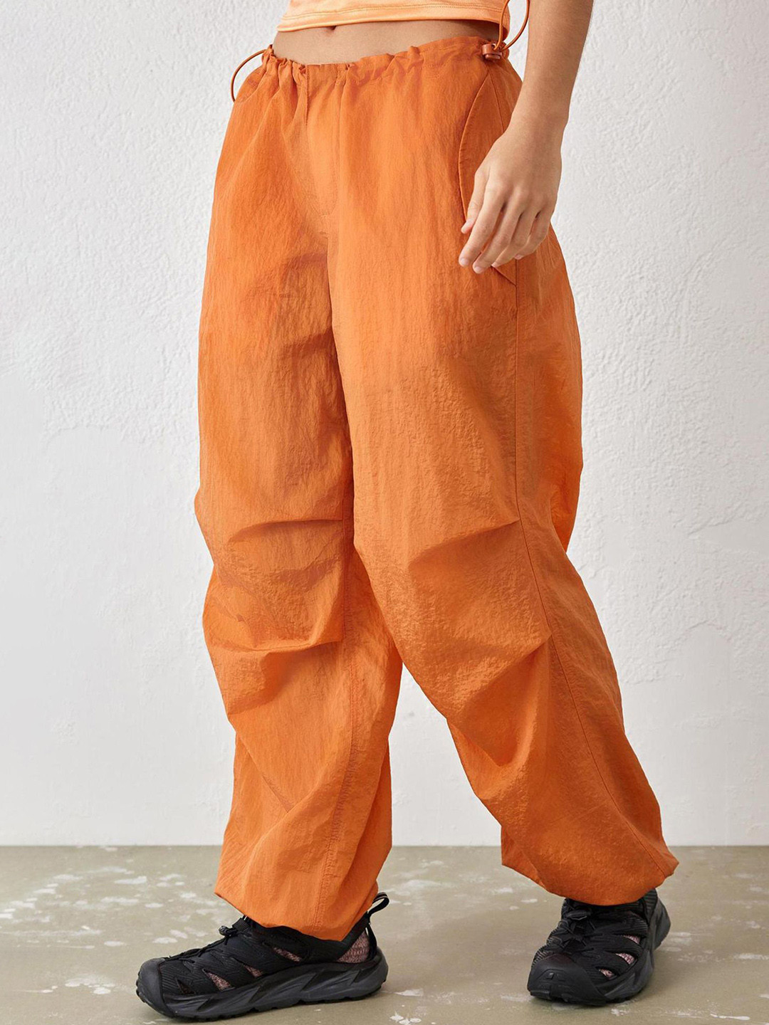 

LULU & SKY Women Loose Fit Trousers, Orange