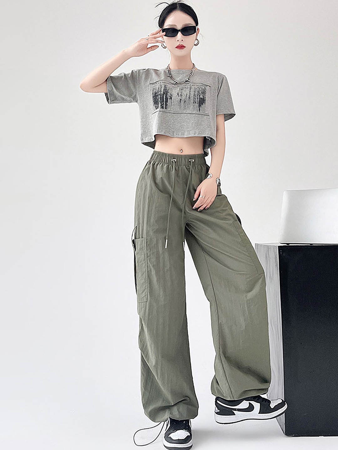 

LULU & SKY Women Striped Straight Fit High-Rise Trousers, Green