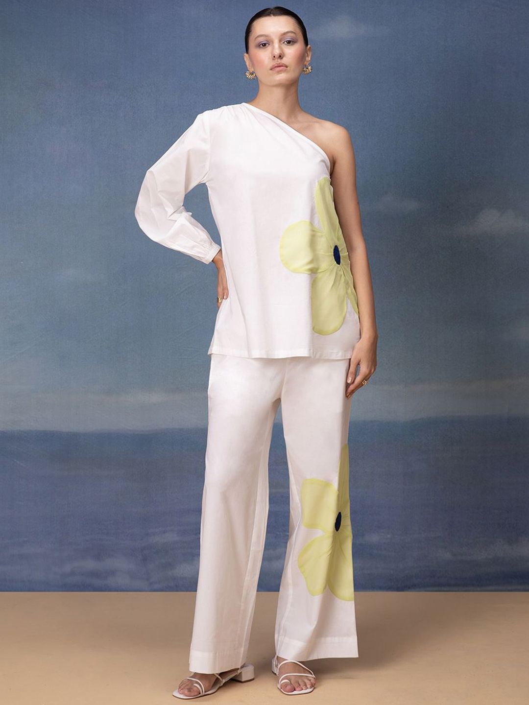 

Bannos Swagger White & Green Printed Pure Cotton Top With Trousers