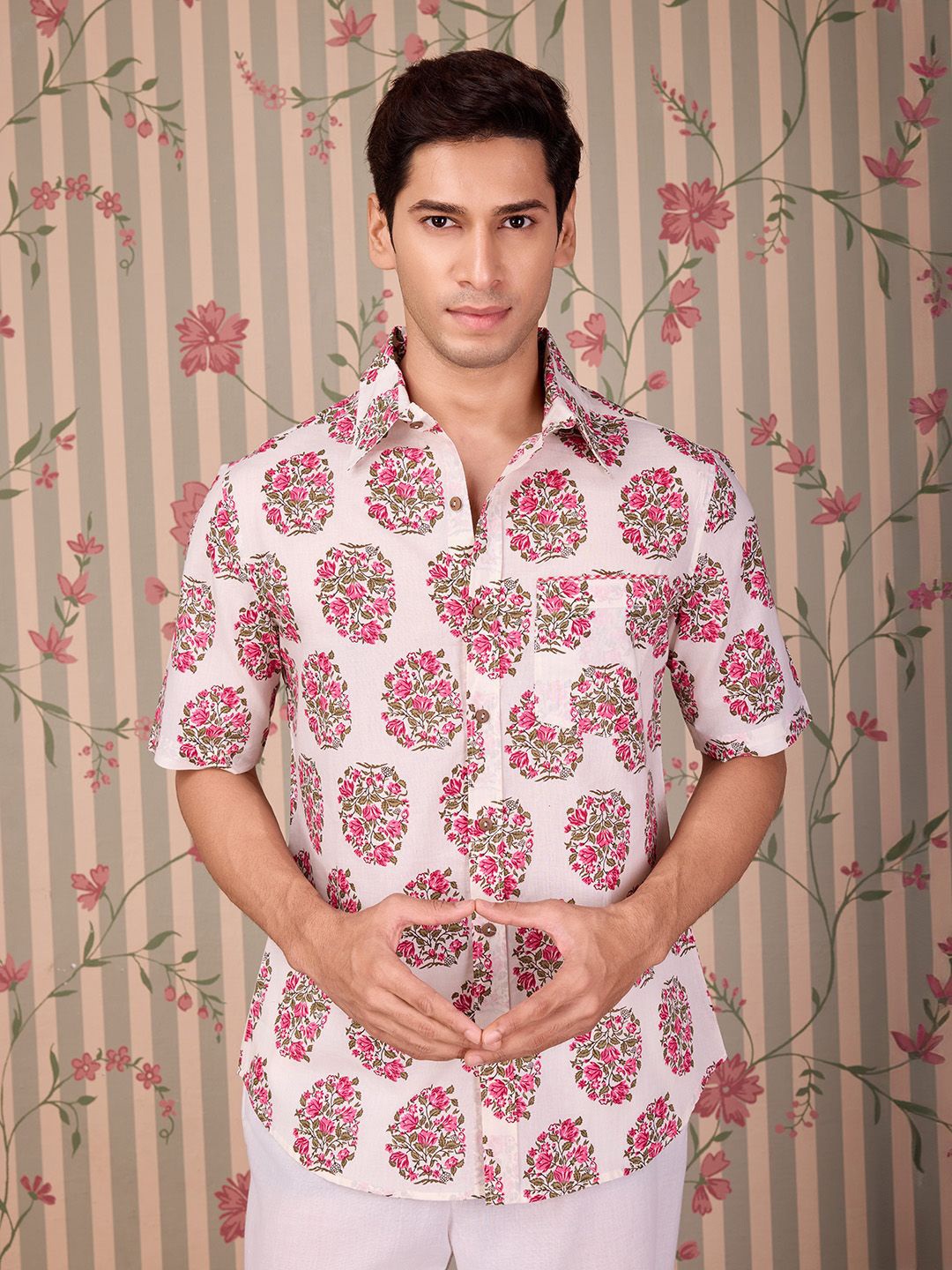 

Ode by House of Pataudi Men Comfort Floral Opaque Printed Casual Shirt, Off white