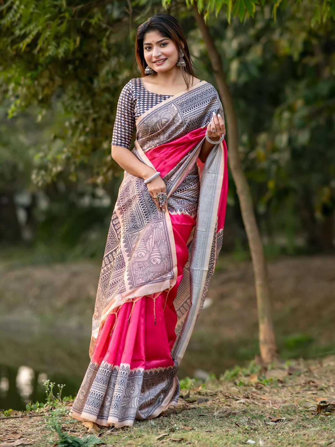 

Kandora Ethnic Motifs Pure Silk Tussar Saree, Pink