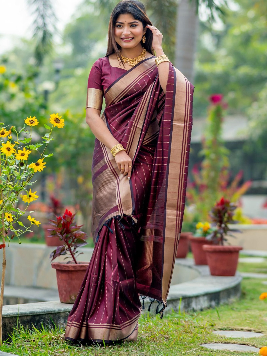 

Kandora Woven Design Pure Silk Banarasi Saree, Purple