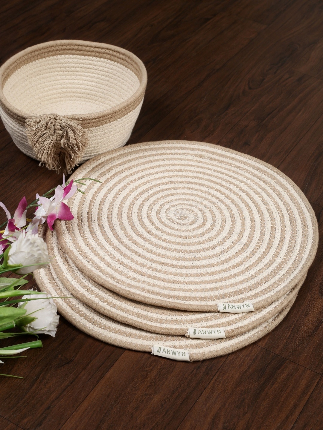 

ANWYN Beige & White 3 Pieces Round Cotton Table Placemats