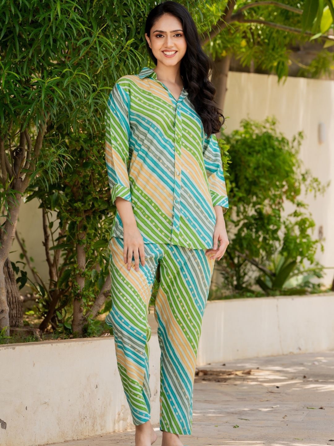 

HOUSE OF JAMOTI Leheriya Printed Long Sleeve Shirt & Trouser, Green
